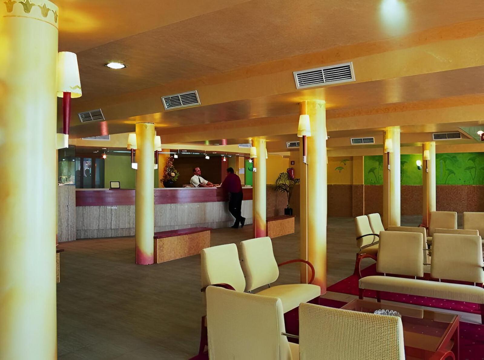 Cambrils Paradise Exterior photo