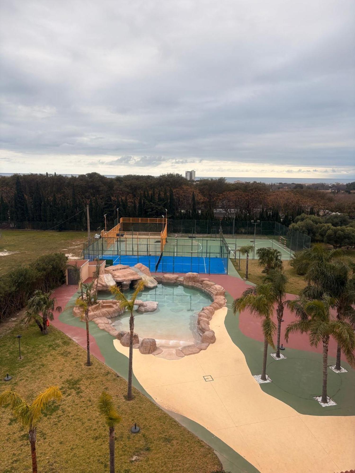 Cambrils Paradise Exterior photo